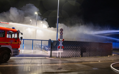 FW-RD: Ruhiger Jahreswechsel für die Feuerwehren im Kreis Rendsburg-Eckernförde - Zwei Großbrände in der Silvesternacht - Foto: presseportal.de