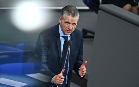 Werden die Krankenkassen künftig noch alle Leistungen übernehmen, die sie aktuell übernehmen? Kanzleramtschef Thorsten Frei (CDU) geht nicht davon aus. (Archivbild) - Foto: Elisa Schu/dpa