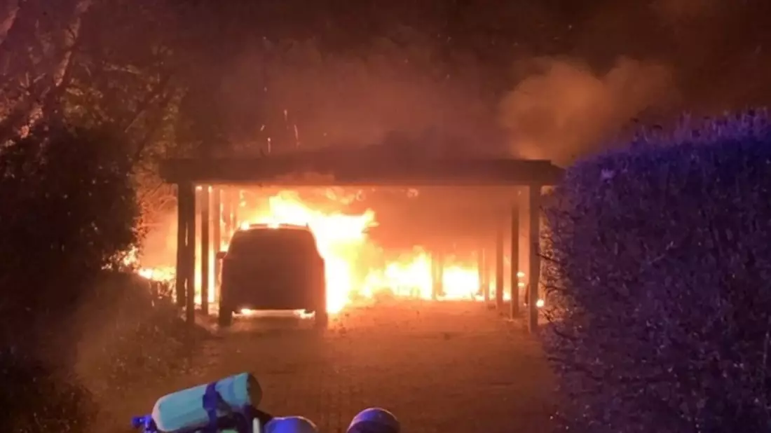 FW-PI: 50 Einsätze für die Feuerwehren im Kreis Pinneberg zum Jahreswechsel - Etwas weniger als im Vorjahr und weniger Großbrände - Bild: presseportal.de