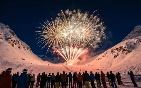 Zürs startet Neujahr mit Ed-Sheeran-Klangfeuerwerk - Foto: über boerse-global.de