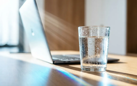 Wasser: Der unterschätzte Turbo fürs Gehirn im neuen Jahr - Foto: über boerse-global.de