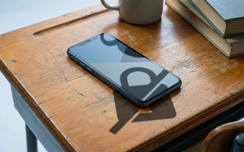 Voigt fordert Smartphone-Verbot für Kinder unter 14 - Foto: über boerse-global.de