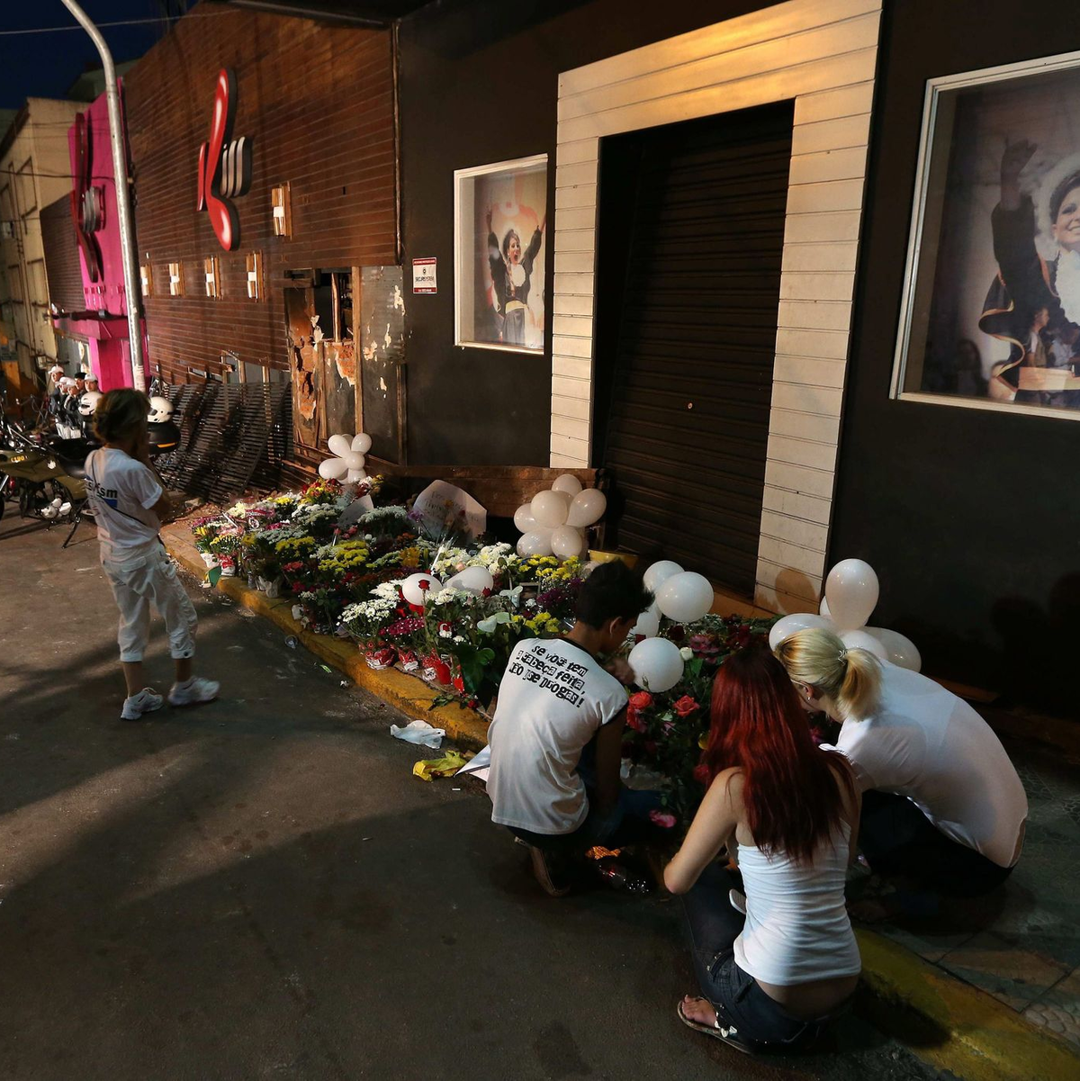 In Brasilien löste ein Brand im Jahr 2013 Betroffenheit aus. (Archivbild) - Foto: Marcelo Sayao/EFE/epa/dpa