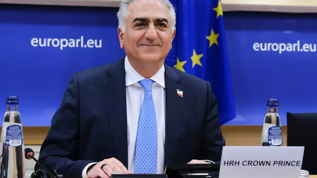 Zu den aktuellen Protesten im Iran: Hunderttausende Menschen im Iran rufen auf den Straßen nach Kronprinz Reza Pahlavi als Anführer der Iran-Revolution / Pressemitteilung der IRAN NOVIN PARTEI (INP) - Bild: presseportal.de