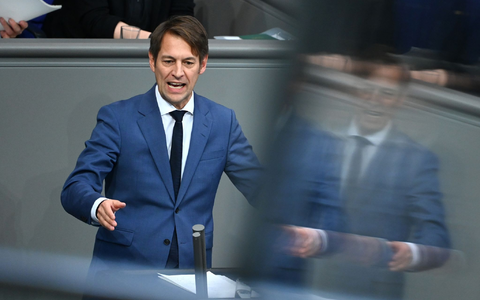 AfD-Politiker Frömming: Social-Media-Verbot für Jugendliche nutzt anderen Parteien. (Archivbild) - Foto: Elisa Schu/dpa