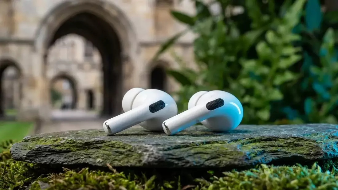 Apple AirPods Pro 3: Kamera-Ohrhörer sollen die Welt erklären - Bild: über boerse-global.de