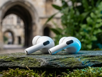 Apple AirPods Pro 3: Kamera-Ohrhörer sollen die Welt erklären - Foto: über boerse-global.de