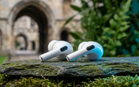 Apple AirPods Pro 3: Kamera-Ohrhörer sollen die Welt erklären - Foto: über boerse-global.de