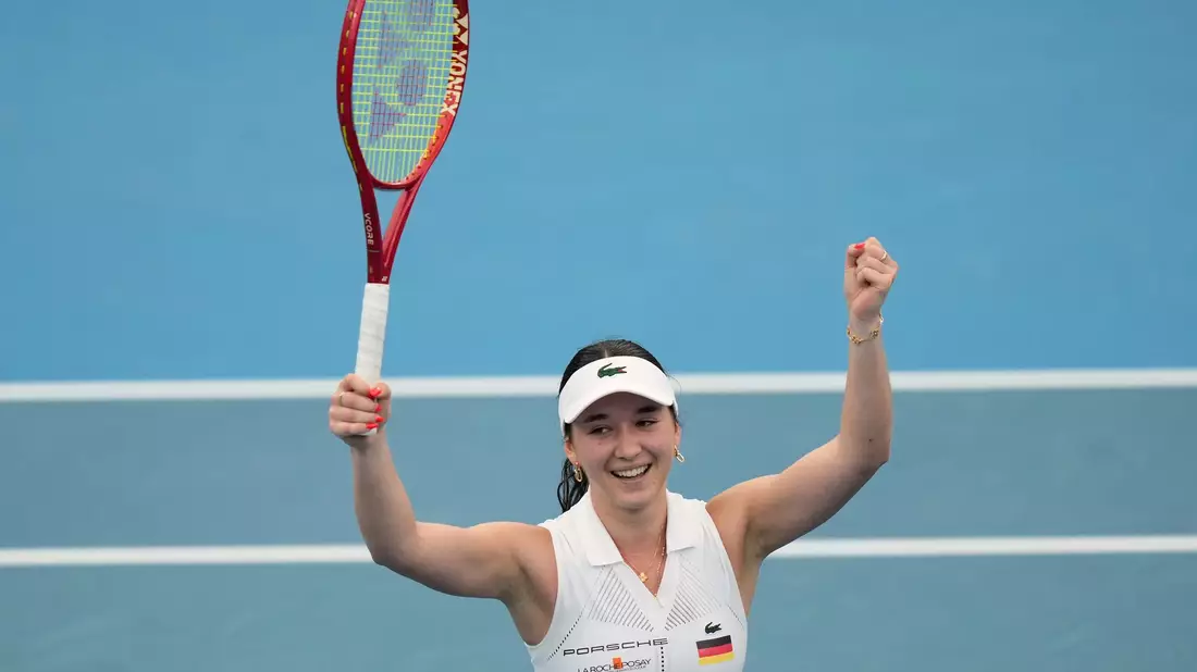 Auch Eva Lys darf jubeln - Bild: Rick Rycroft/AP/dpa