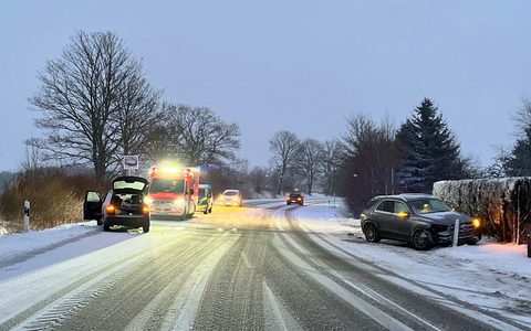 POL-GM: Fünf Verletzte bei Verkehrsunfällen auf winterglatten Straßen - Foto: presseportal.de