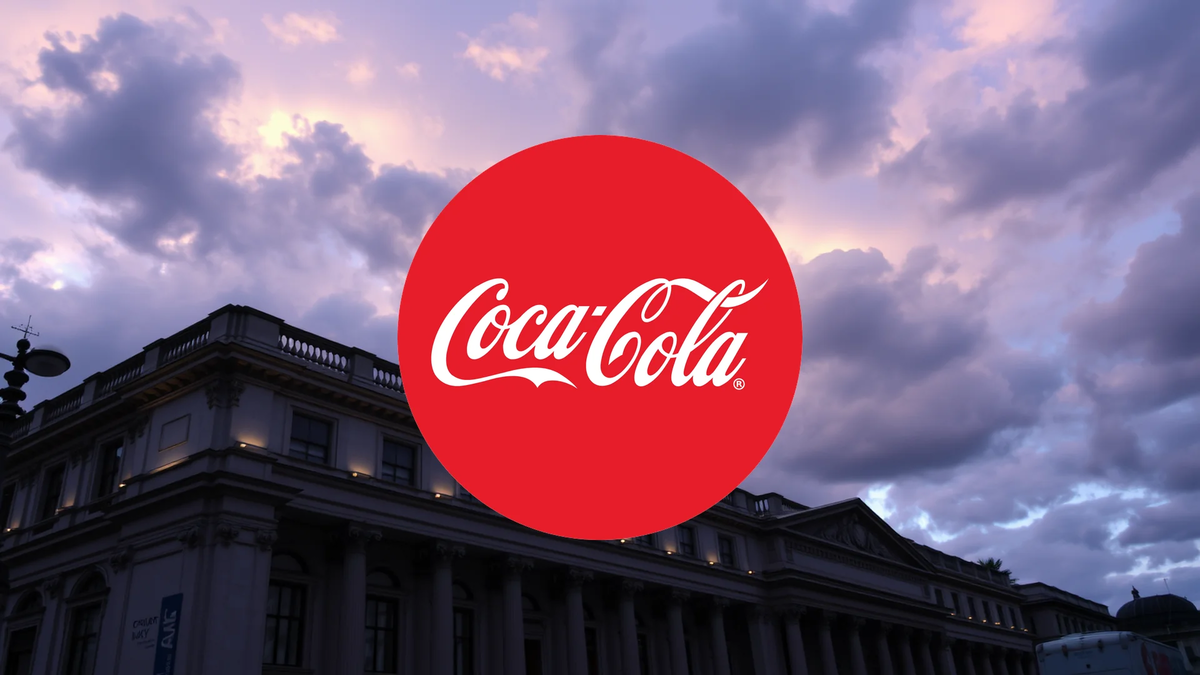 Coca-Cola Starts 2026 on a Mixed Note as Valuation Pressures and HQ Cuts Take Center Stage - Foto: über boerse-global.de