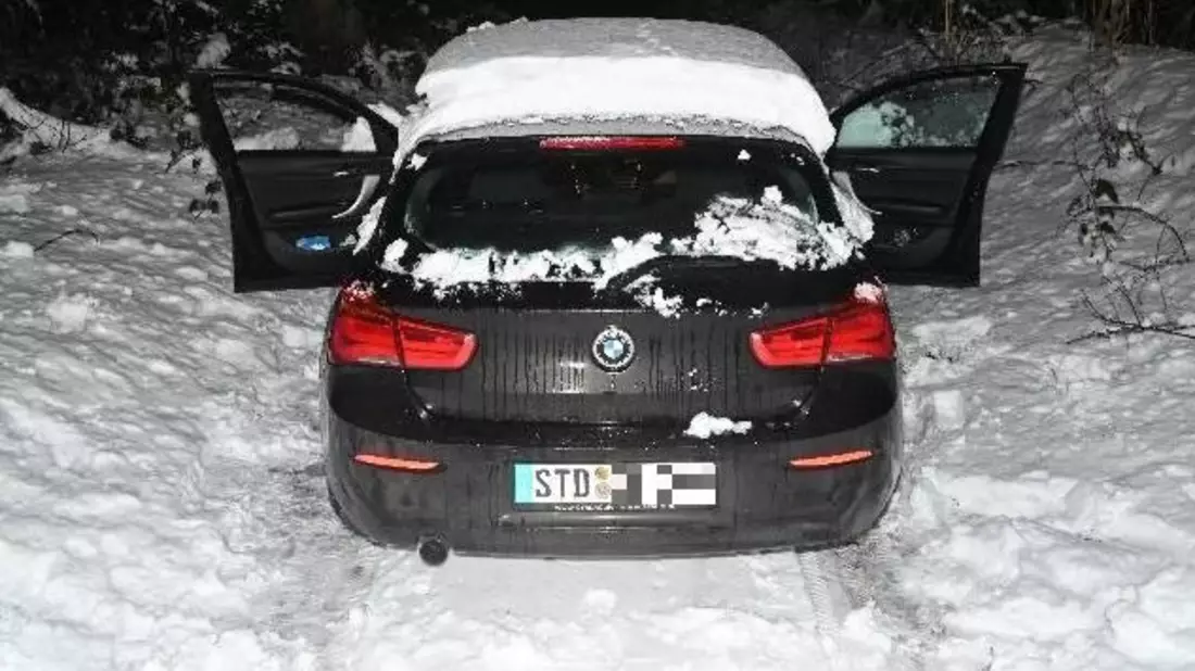POL-STD: Autodiebe scheitern in Wiepenkathen - BMW entwendet, Auto wieder aufgefunden, Tatverdächtige ermittelt - Bild: presseportal.de