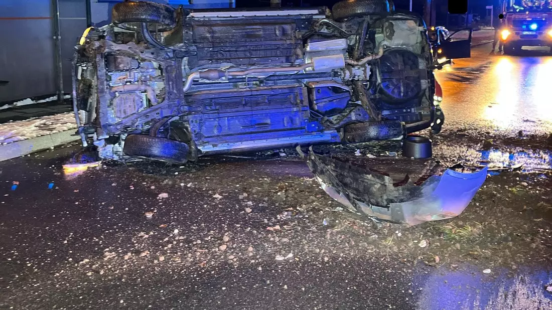 POL-MI: Alkoholisierter verunglückt mit seinem Wagen - Bild: presseportal.de