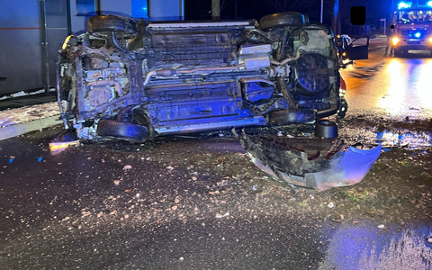 POL-MI: Alkoholisierter verunglückt mit seinem Wagen - Foto: presseportal.de