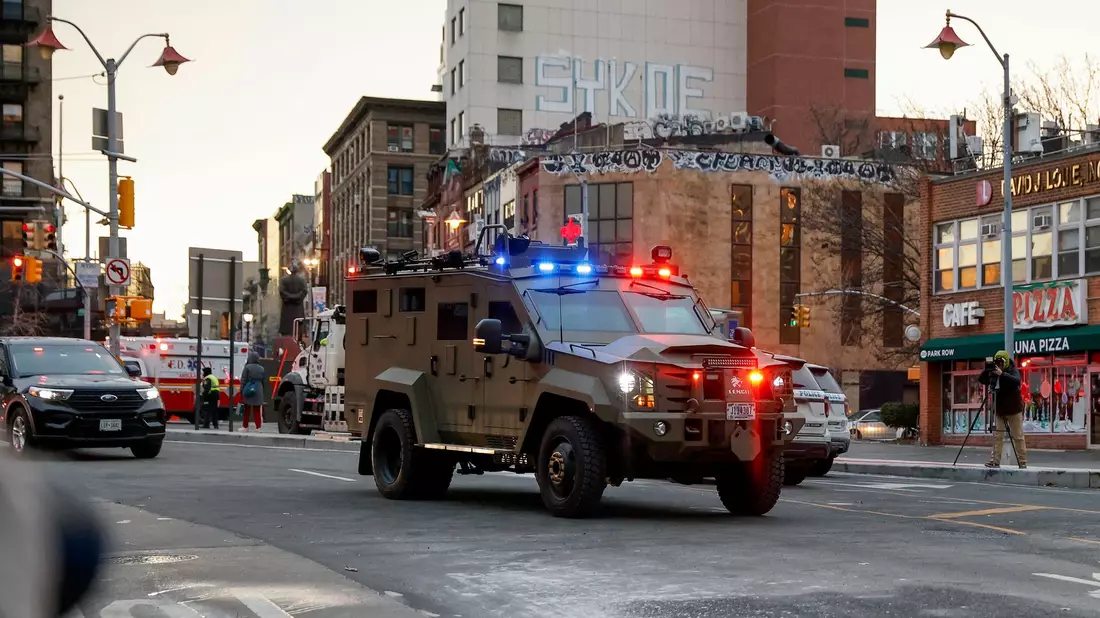 Nicolás Maduro ist für seinen ersten Termin zu einem Gericht in New York gebracht worden.  - Bild: Stefan Jeremiah/FR171756 AP/AP/dpa