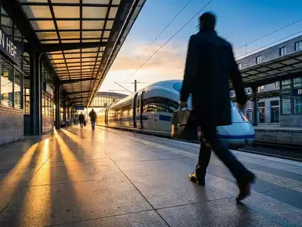 Haltestellen-Hopping wird zum Fitness-Trend 2026 - Foto: über boerse-global.de