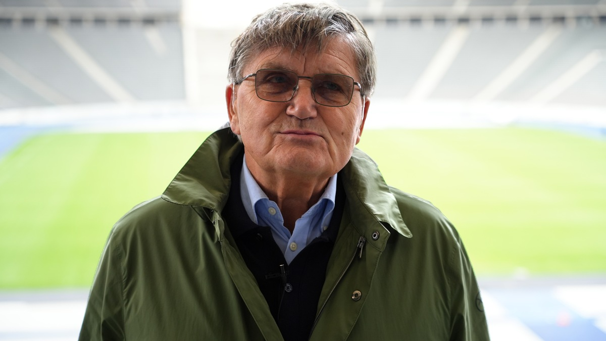 MDR-Film „Mensch Meyer! Hans, der Fußballphilosoph“ begleitet Trainerlegende Hans Meyer an seine Wirkungsstätten - Foto: presseportal.de
