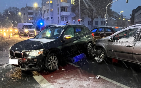 POL-MG: Vorfahrtsmissachtung führt zu Verkehrsunfall - Beifahrerin leichtverletzt - Foto: presseportal.de