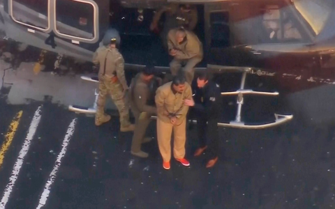 Nicolás Maduro wurde von Spezialkräften begleitet. - Foto: WABC/WABC TV/AP/dpa