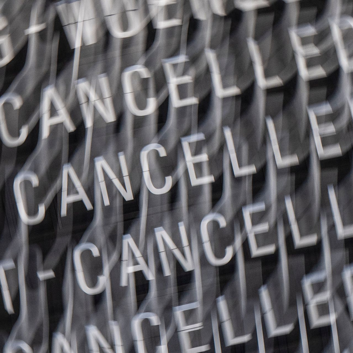 Im vergangenen Jahr sind weniger Beschwerden bei der Schlichtungsstelle Reise und Verkehr eingegangen. (Archivbild) - Foto: Boris Roessler/dpa