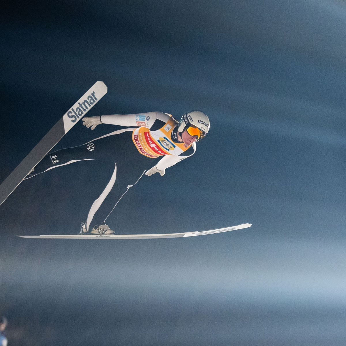 Domen Prevc ist der Sieg bei der Vierschanzentournee kaum noch zu nehmen. - Foto: Georg Hochmuth/APA/dpa