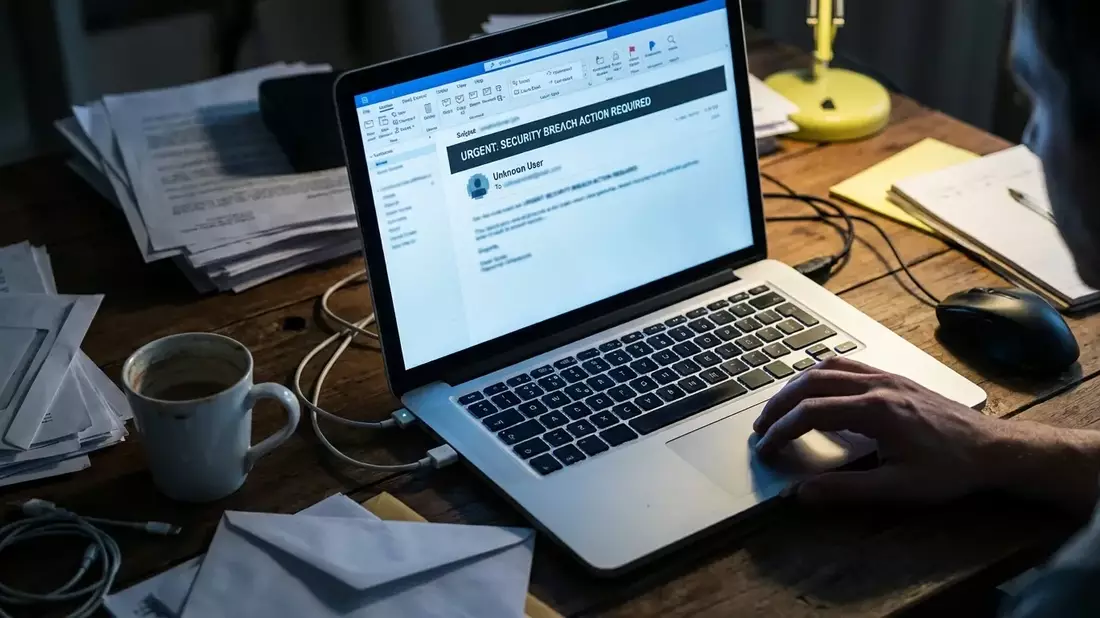 Phishing-Welle reißt nicht ab: Neue Maschen von AOK und Targobank - Bild: über boerse-global.de
