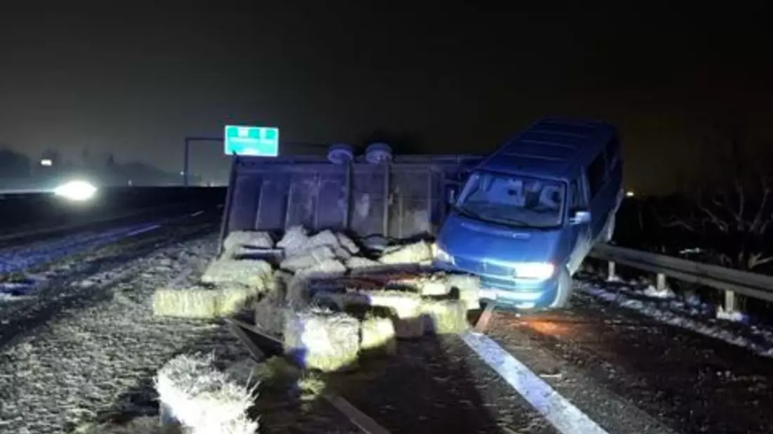 POL-WI: Vollsperrung der A3 bei Wiesbaden nach PKW-Unfall und verlorenen Strohballen - Bild: presseportal.de