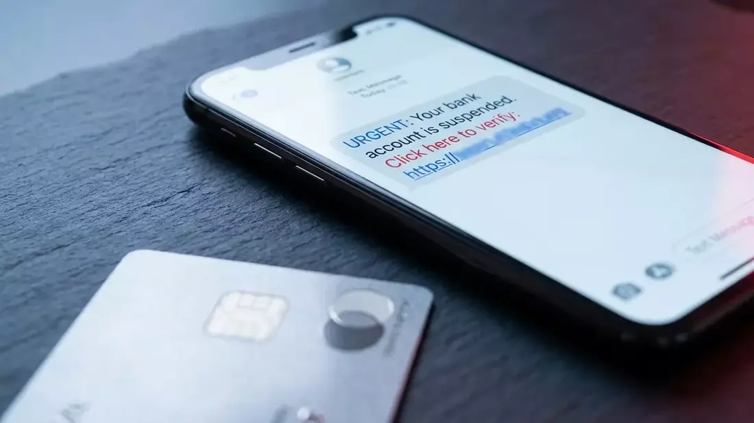 Postbank-Kunden im Visier neuer Smishing-Welle - Bild: über boerse-global.de