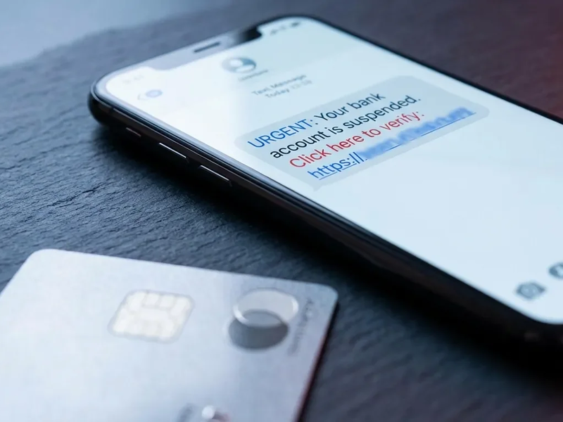 Postbank-Kunden im Visier neuer Smishing-Welle - Foto: über boerse-global.de