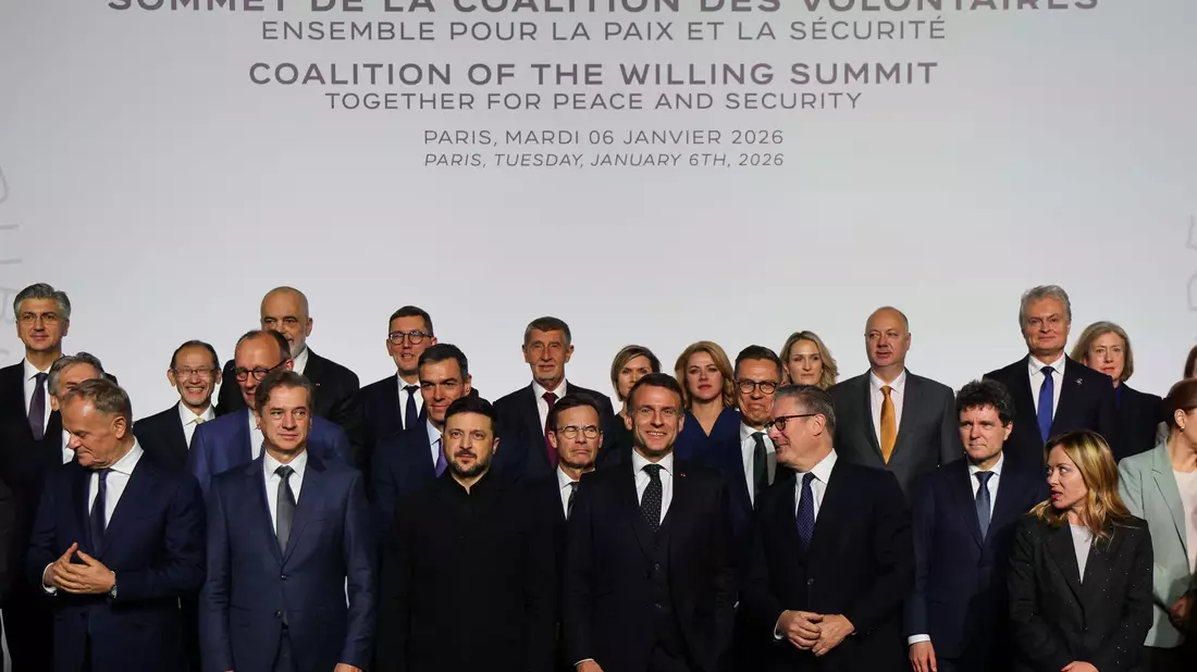 Kanzler Merz stellt eine militärische Beteiligung Deutschlands an der Absicherung eines Waffenstillstands in Aussicht. - Bild: Ludovic Marin/Pool AFP/AP/dpa