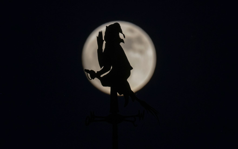 In Deutschland ist der Glaube an Hexerei nicht so stark ausgeprägt. (Archivbild) - Foto: Thomas Warnack/dpa