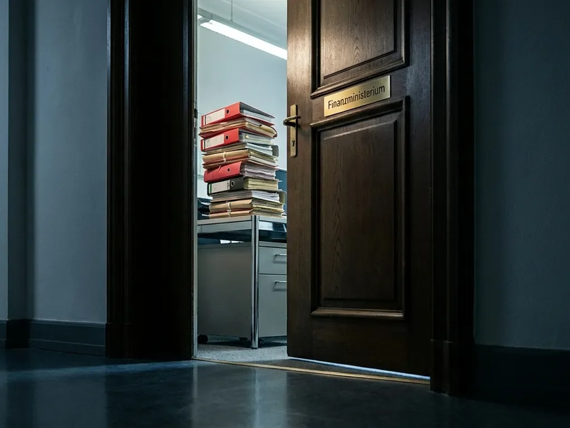 Finanzminister Marterbauer startet unter Druck ins neue Jahr - Foto: über boerse-global.de