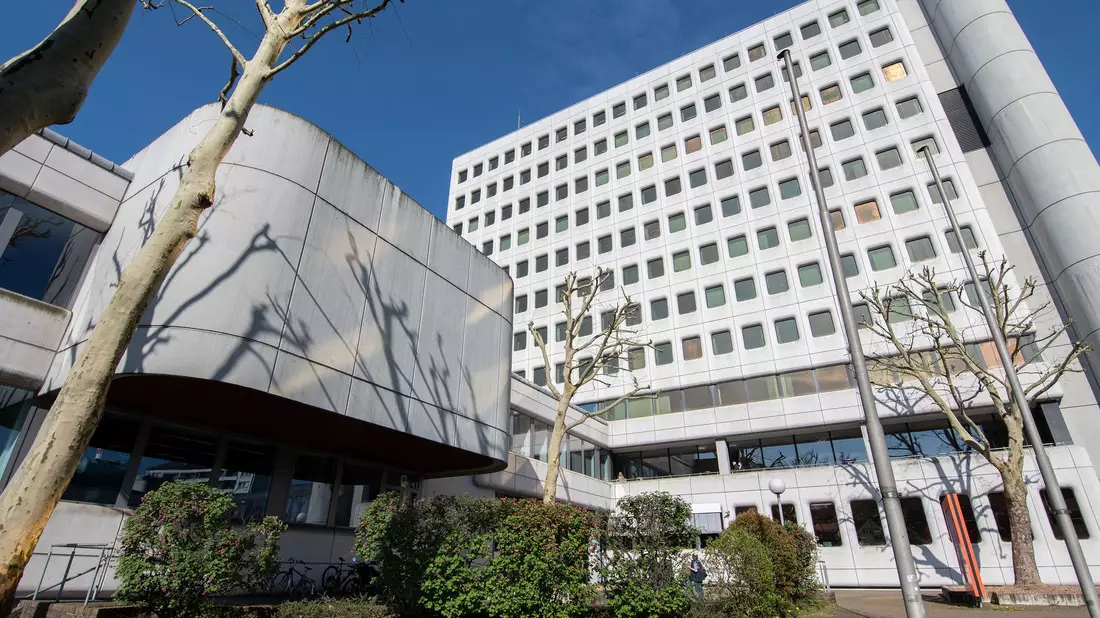 Der Prozess gegen die Mutter des Kindes hat begonnen. (Archivbild)  - Bild: Markus Klümper/dpa