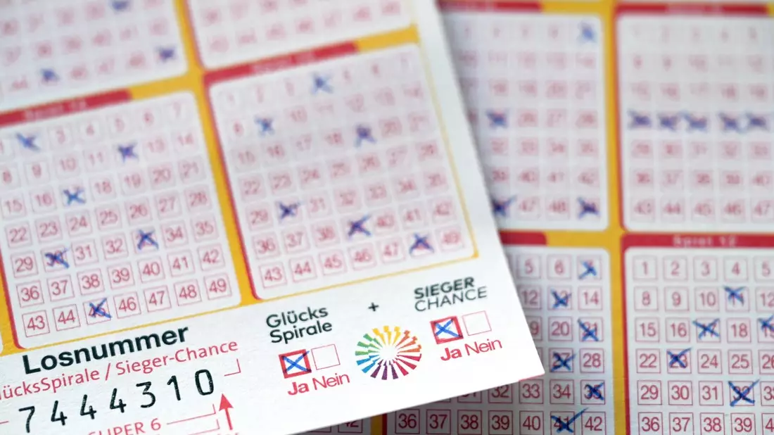 GlücksSpirale und Zusatzlotterie Sieger-Chance mit sechs Spitzengewinnen im Jahr 2025 - Bild: presseportal.de