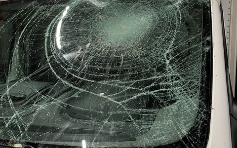 POL-SU: Schnee auf Lkw geworfen / Polizei sucht Zeugen - Foto: presseportal.de