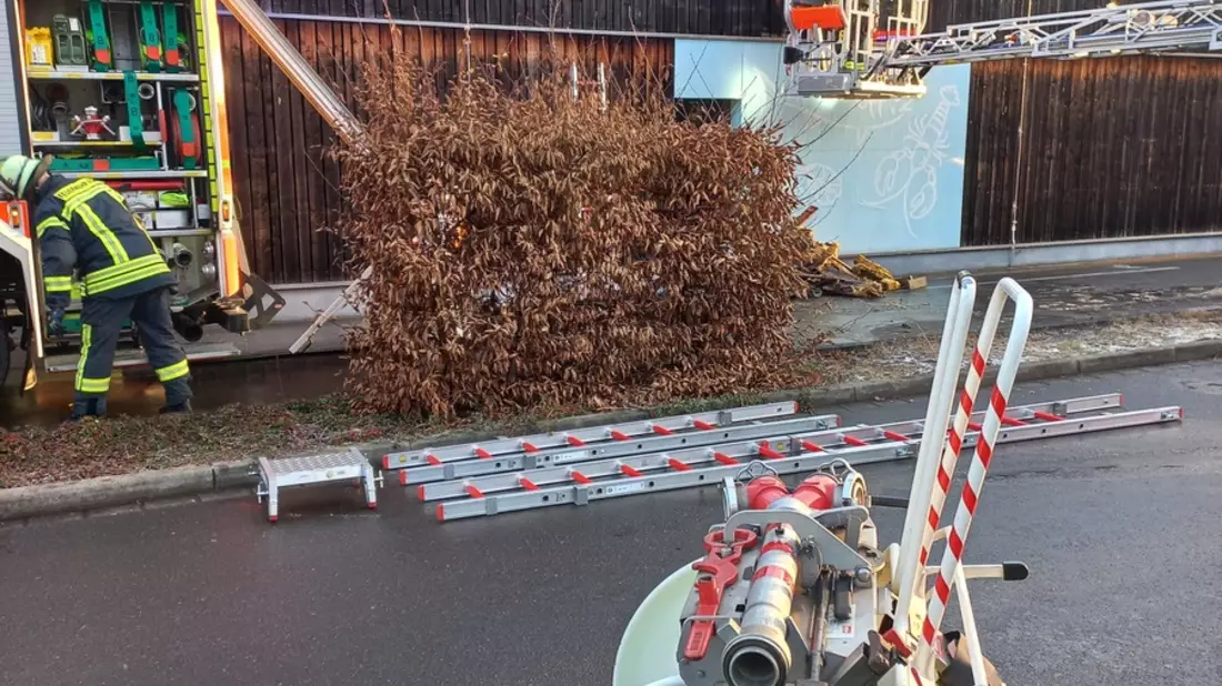 FW-BN: Mehrere Brände und Brandmeldungen im Stadtgebiet Bonn fordern Feuerwehr und Rettungsdienst - Bild: presseportal.de