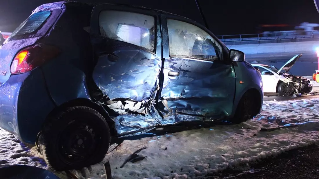 POL-RBK: Bergisch Gladbach - Zwei Personen bei Verkehrsunfall an Autobahnauffahrt verletzt - Bild: presseportal.de