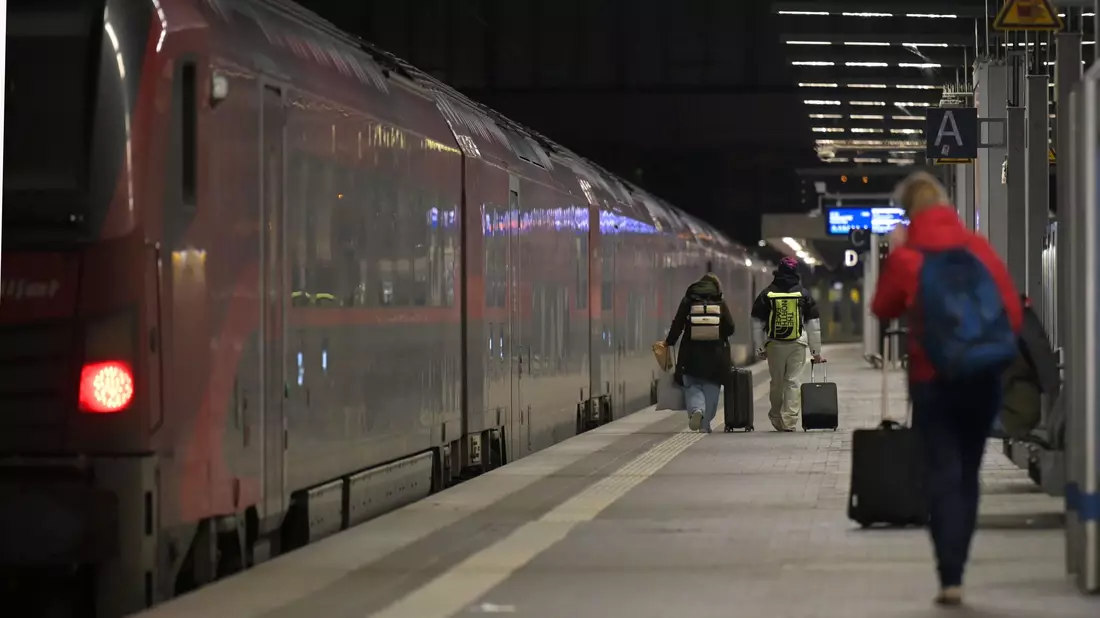 Bis zu 30 Tage lang können die Gewinner kreuz und quer durch Europa reisen. (Symbolbild) - Bild: Malin Wunderlich/dpa