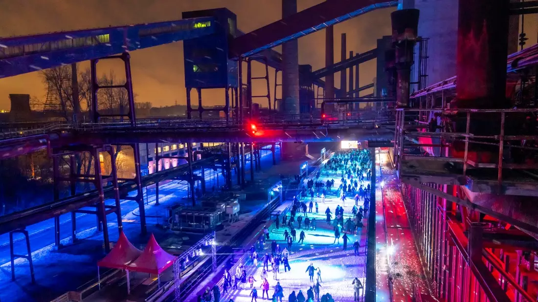 Besucherrekord auf der Zollverein-Eisbahn / 42.620 Gäste besuchten die Eisbahn auf dem UNESCO-Welterbe - Bild: presseportal.de