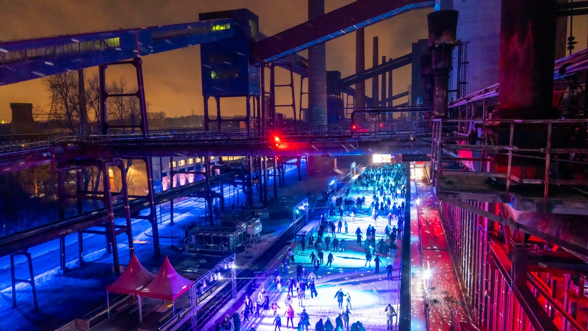 Besucherrekord auf der Zollverein-Eisbahn / 42.620 Gäste besuchten die Eisbahn auf dem UNESCO-Welterbe - Foto: presseportal.de
