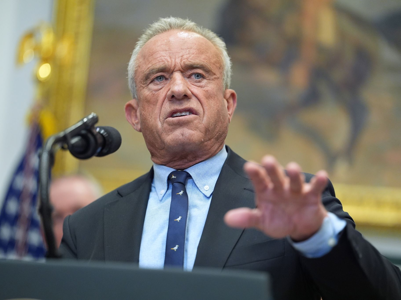 US-Gesundheitsminister Robert F. Kennedy Jr. kritisiert Deutschland. (Archivbild) - Foto: Evan Vucci/AP/dpa