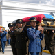 Einige der bei dem US-Angriff getöteten Soldaten wurden in Caracas mit militärischen Ehren beigesetzt.  - Foto: Ariana Cubillos/AP/dpa