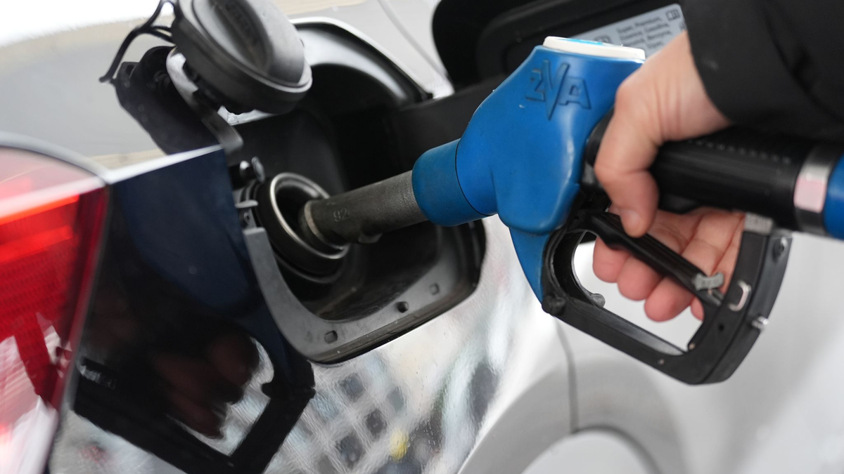 Um rund acht Cent unterscheiden sich die günstigsten Regionen von den teuersten. (Symbolbild) - Foto: Marcus Brandt/dpa