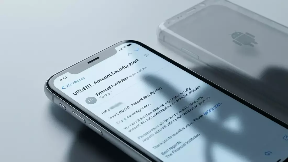 iPhone-Nutzer werden doppelt so oft Opfer von Phishing - Bild: über boerse-global.de