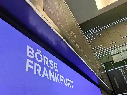 Anzeigetafel in der Frankfurter Börse - Foto: via dts Nachrichtenagentur
