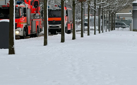 FW-LFVSH: Schneesturm und Wintereinbruch in Schleswig-Holstein: Feuerwehren geben wichtige Sicherheitshinweise - Foto: presseportal.de