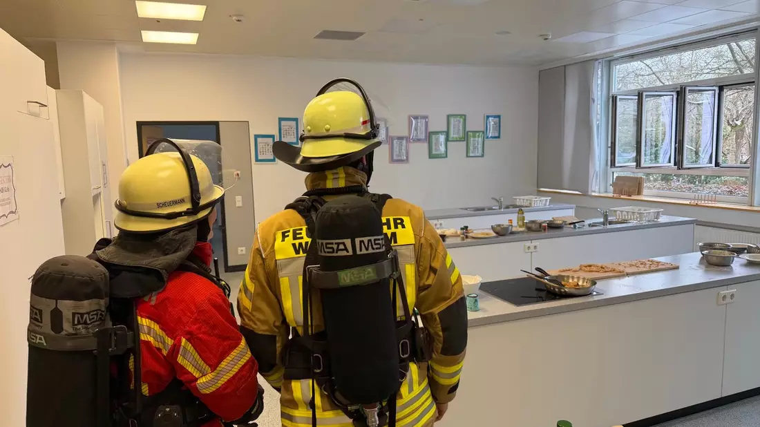 FW Weinheim: Brandmeldeanlage sorgt für Einsatz der Weinheimer Feuerwehr - Bild: presseportal.de
