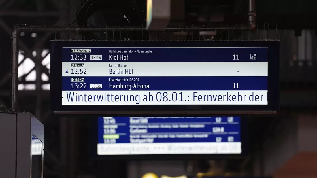 Der Fernverkehr der Deutschen Bahn in Norddeutschland ist betroffen.  - Bild: Marcus Brandt/dpa