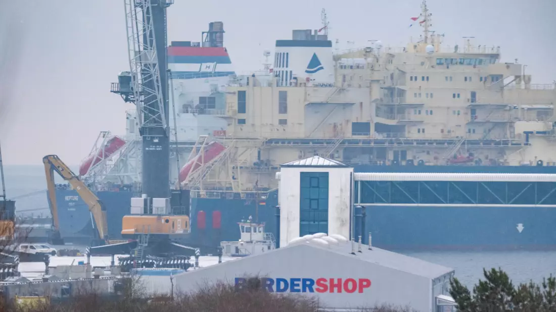 LNG-Terminals spielen eine wichtige Rolle. - Bild: Stefan Sauer/dpa