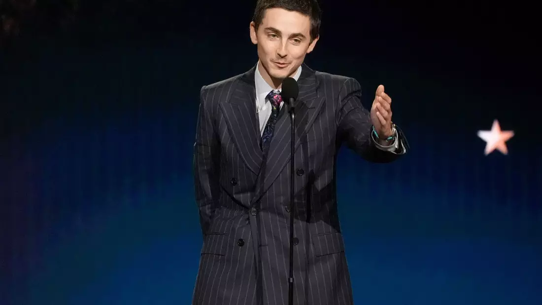 Timothée Chalamet macht für «Marty Supreme» aktuell Werbung im Charakter seiner neuen Filmrolle (Archivbild). - Bild: Chris Pizzello/Invision/AP/dpa